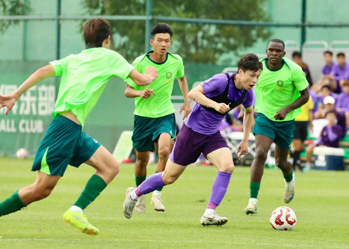 雷竞技app -需人朝前不需朝后句子